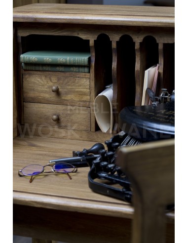 sekretarzyk z drewna