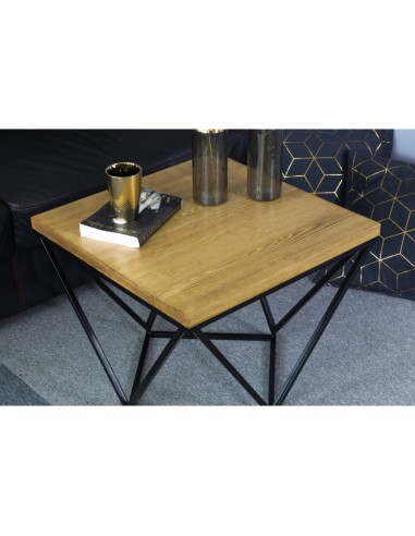 Industrialny stolik kawowy czarny