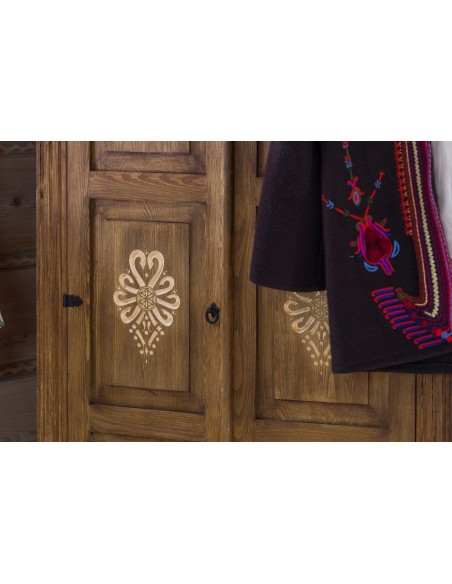 SZAFA  W STYLU GÓRALSKIM